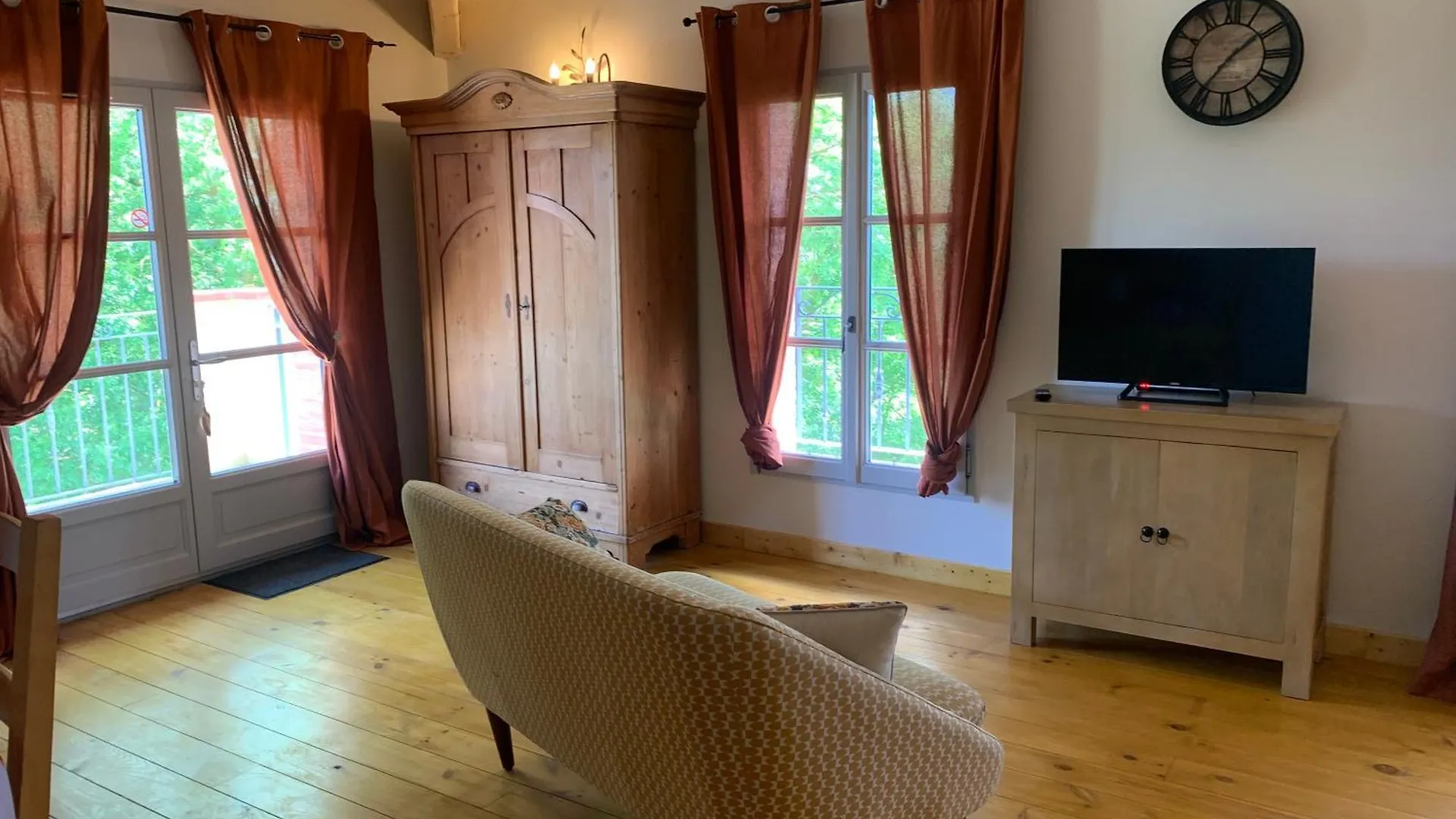 Gite Campagne - Vue Pyrenees - Piscine Sajas Country house