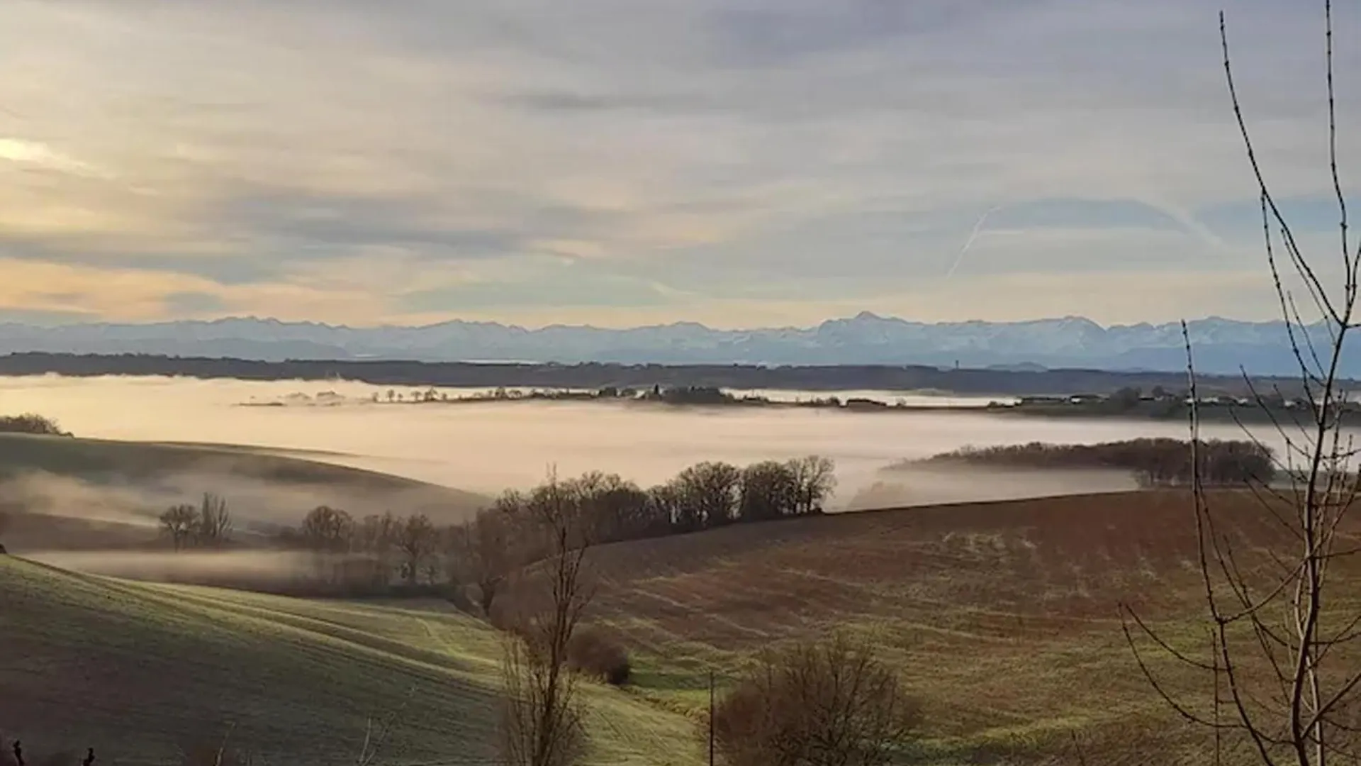 Country house Gite Campagne - Vue Pyrenees - Piscine Sajas France